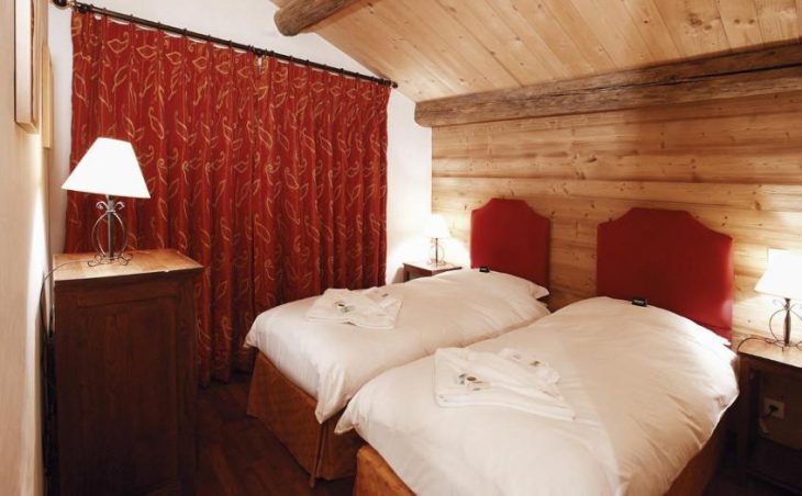 Bellevarde Lodge Merlot, Val dIsere, Twin Bedroom